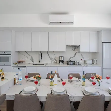 Villa You Will Love This Luxury 5 Bedroom Holiday In With Private Pool 1375 Ayia Napa
